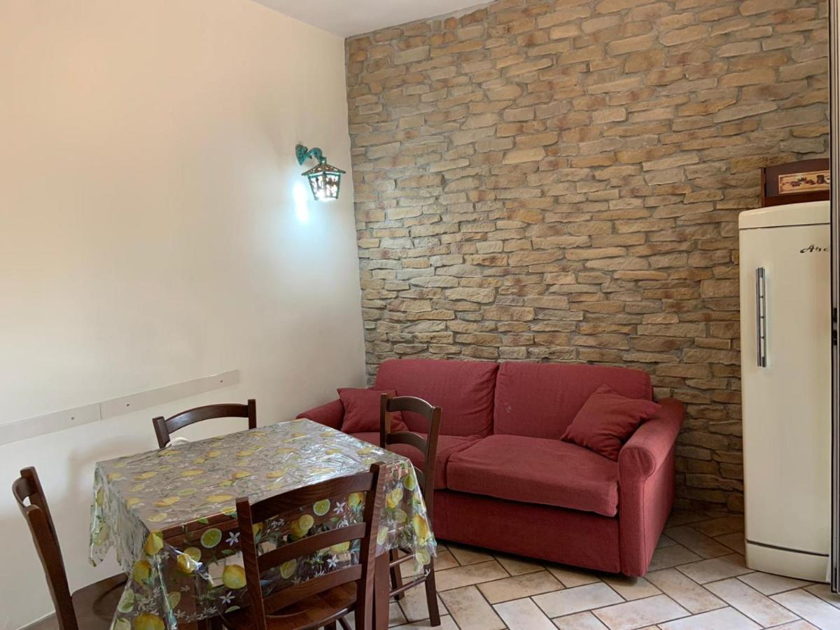 Appia Park Apartament 10 Min Dal Colosseo Rome Exterior photo