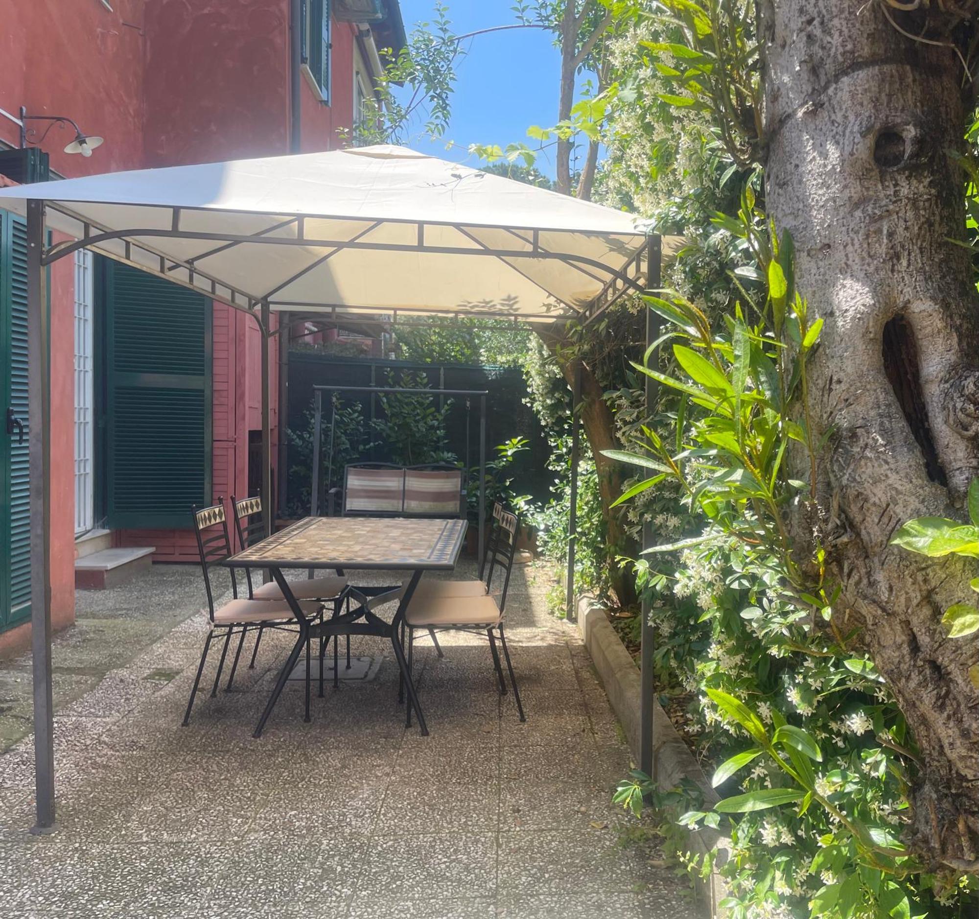 Appia Park Apartament 10 Min Dal Colosseo Rome Exterior photo