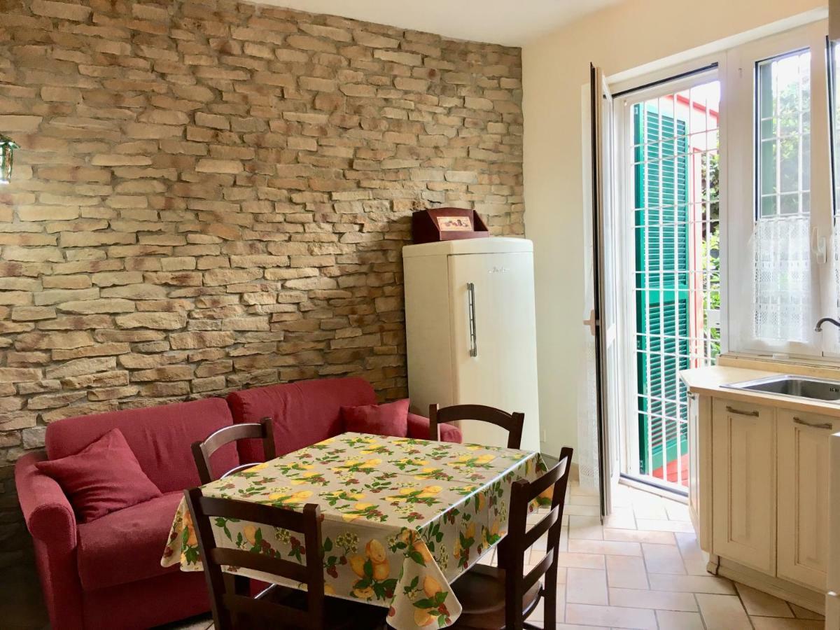 Appia Park Apartament 10 Min Dal Colosseo Rome Exterior photo